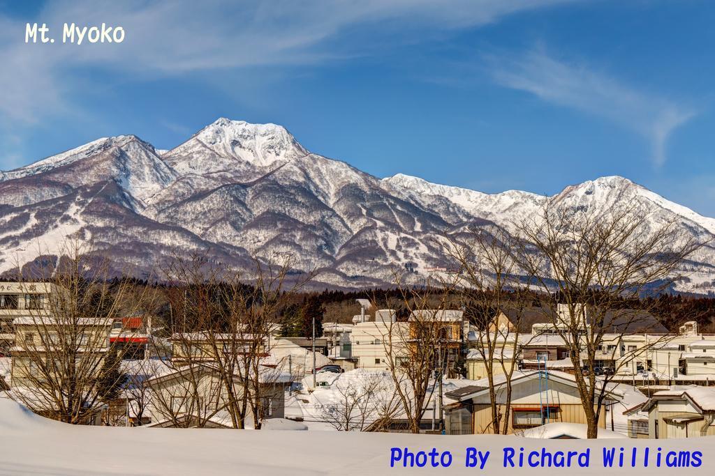 Akakura Wakui Hotel Myoko Bagian luar foto
